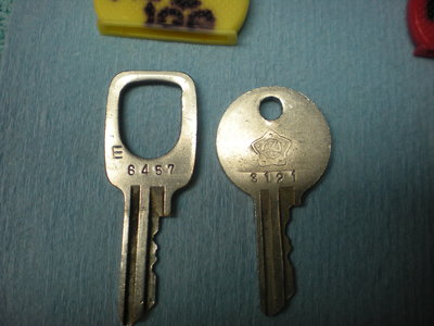 Ace 100 original key 6457 on left 3121 on right