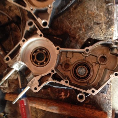 Left side case half with stuck crank bearing