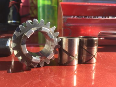 Clutch gear with cleaned bore, old bush an new