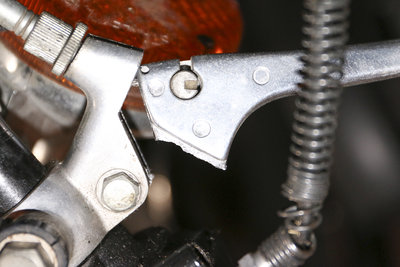 broken front brake lever.jpg